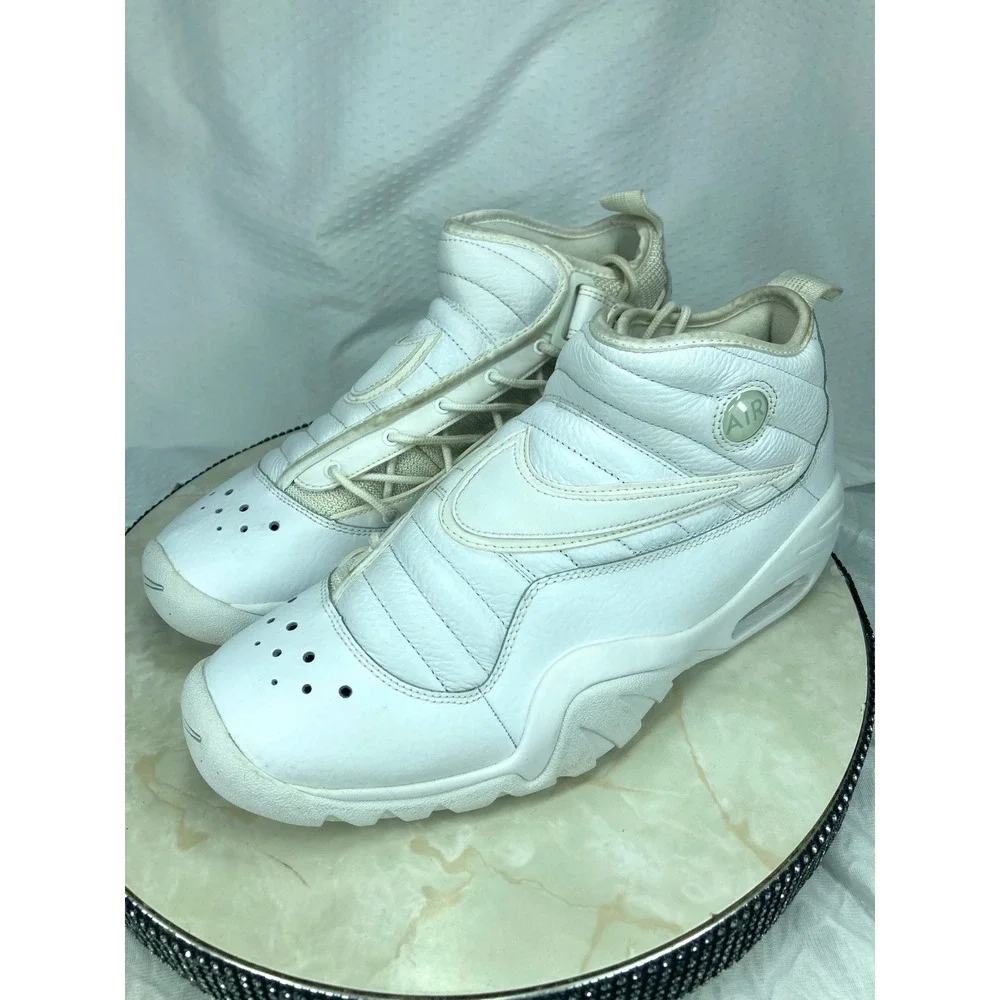 Nike Air Shake Ndestrukt Basketball Shoes Mens 10 Triple White High Top Sneakers